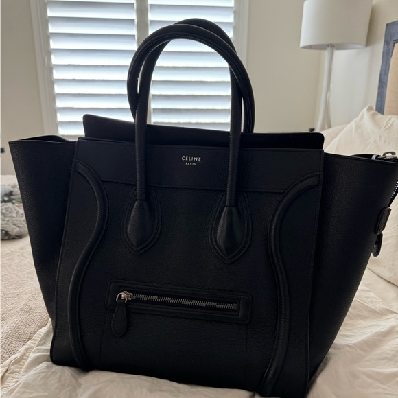 Celine micro luggage in black pebbled leather. Comes with bag insert - Picture 5 of 8